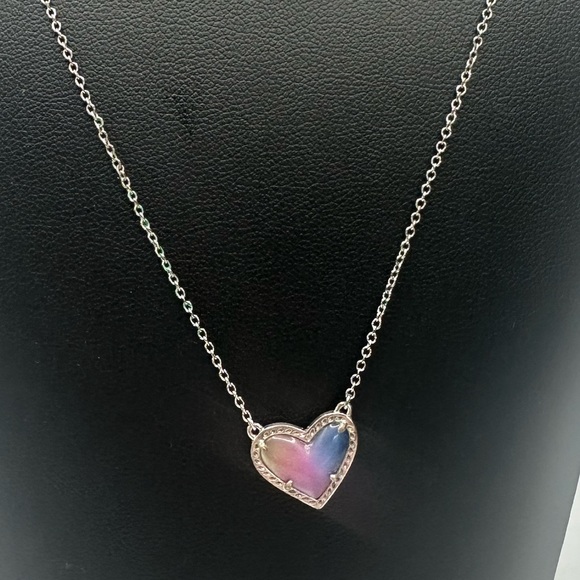 Kendra Scott Ari Heart Pendant Necklace Rainbow Iridescent Stone Silver Tone - Picture 12 of 12